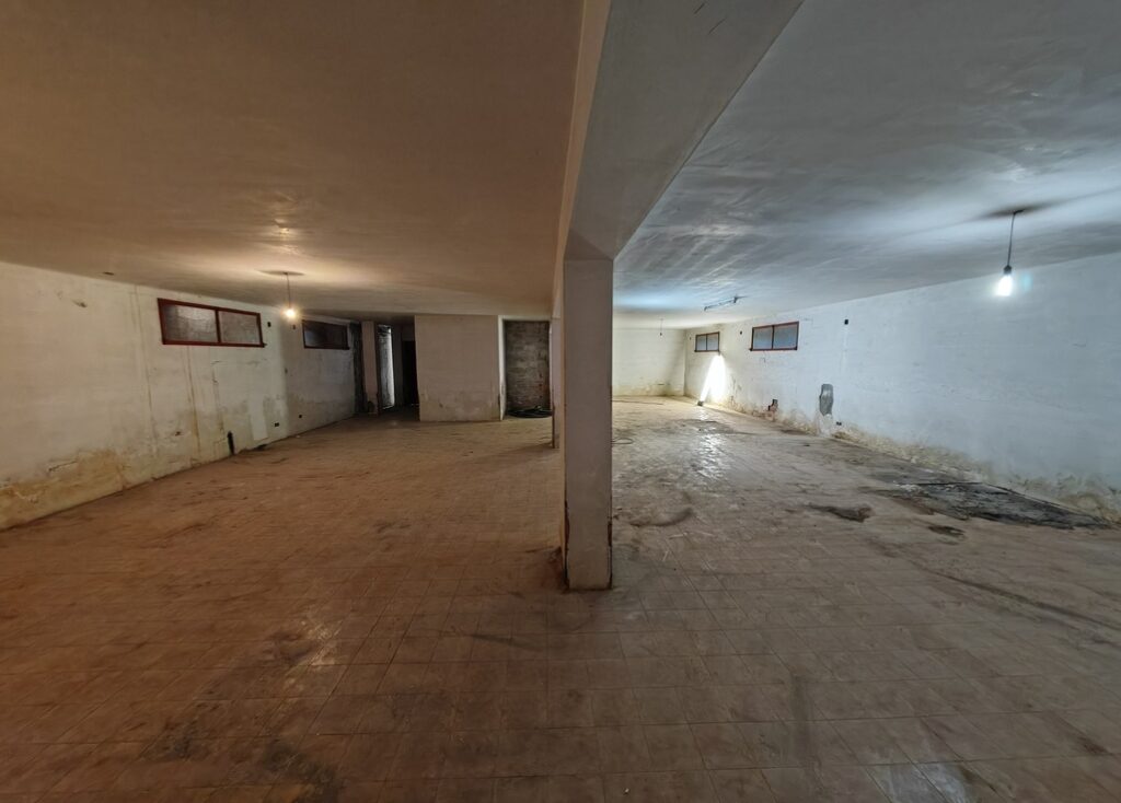 Quartu Sant’Elena – Deposito con rampa – immagine 9