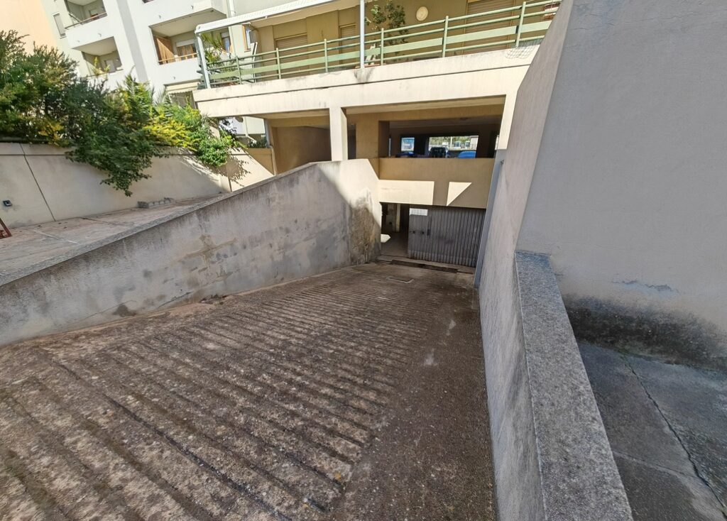 Quartu Sant’Elena – Deposito con rampa – immagine 10