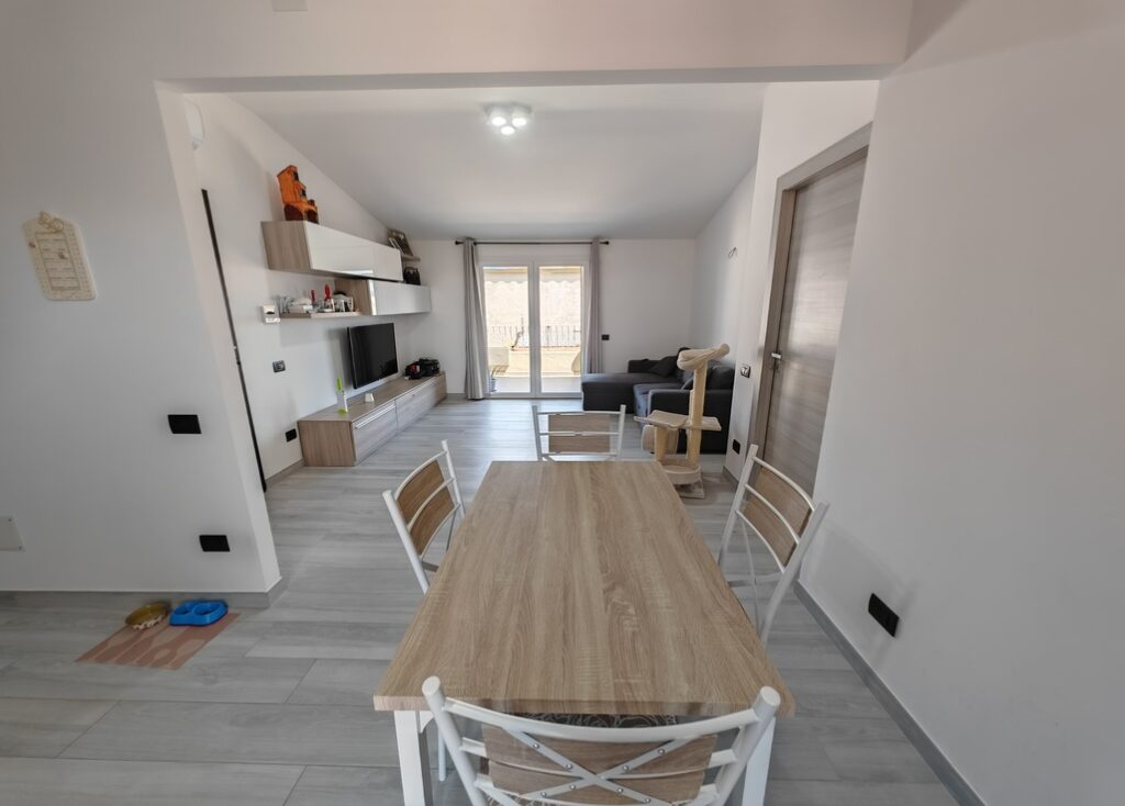 Quartu Sant’Elena – Ultimo piano ristrutturato – immagine 24