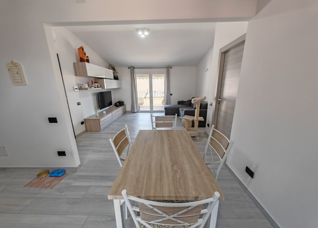 Quartu Sant’Elena – Ultimo piano ristrutturato – immagine 25