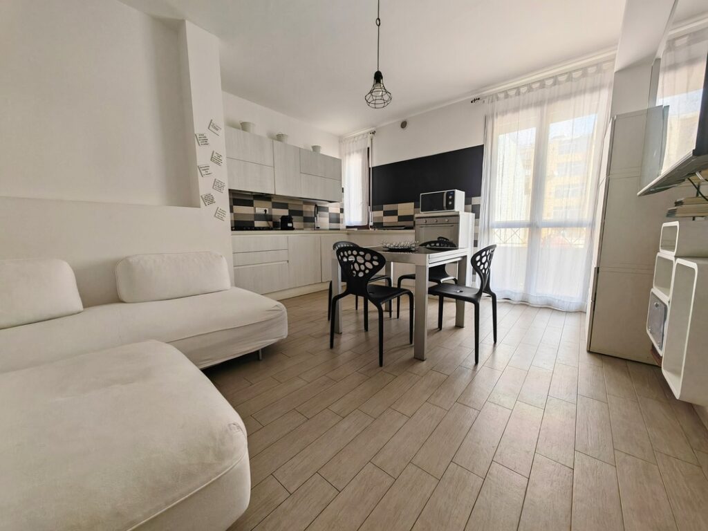 Cagliari, San Benedetto – Ultimo piano – immagine 10