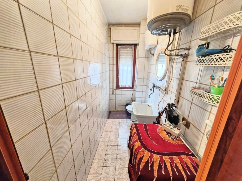 Quartu Sant’Elena, zona Via Turati – Ampio trivano – immagine 11