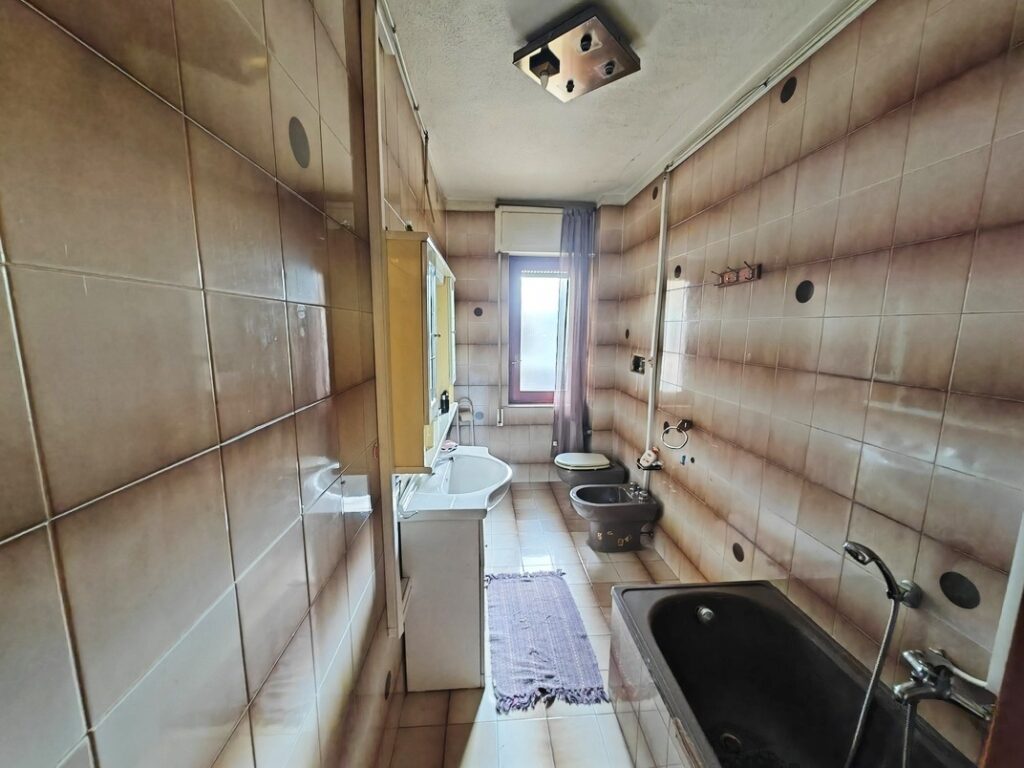 Quartu Sant’Elena, zona Via Turati – Ampio trivano – immagine 12