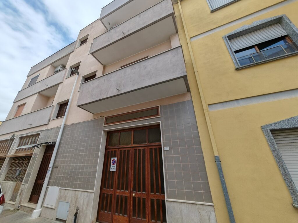 Quartu Sant’Elena centro – Trilocale con terrazza – immagine 2