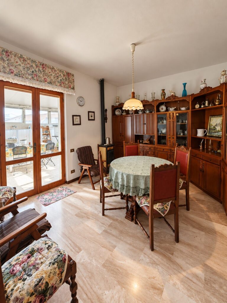 Villaspeciosa – ultimo piano con terrazza – immagine 15